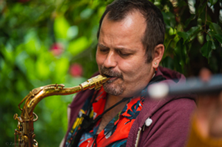Roberto Manzin plays saxophone